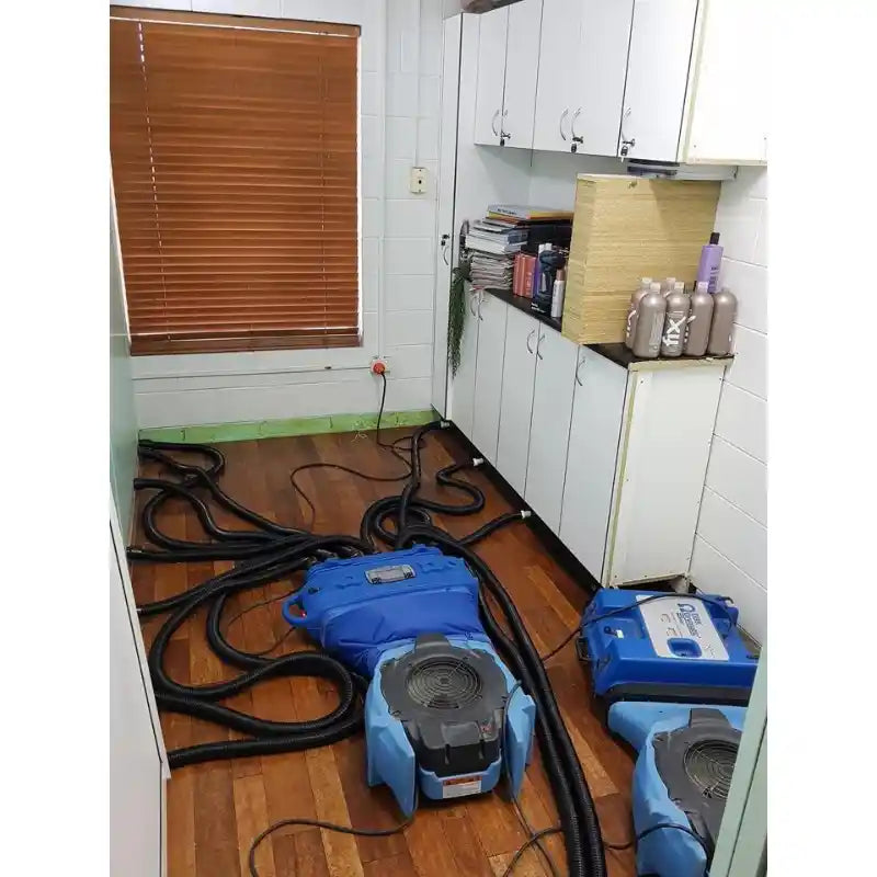 DBK DRYMATIC - #FGPH109, Boost Bar showing view of use with hoses