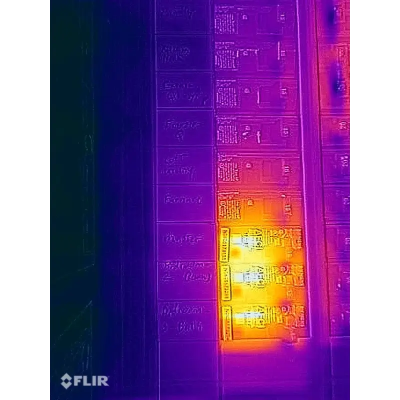 flir one edge pro thermal camera detecting temperature on electrical breaker