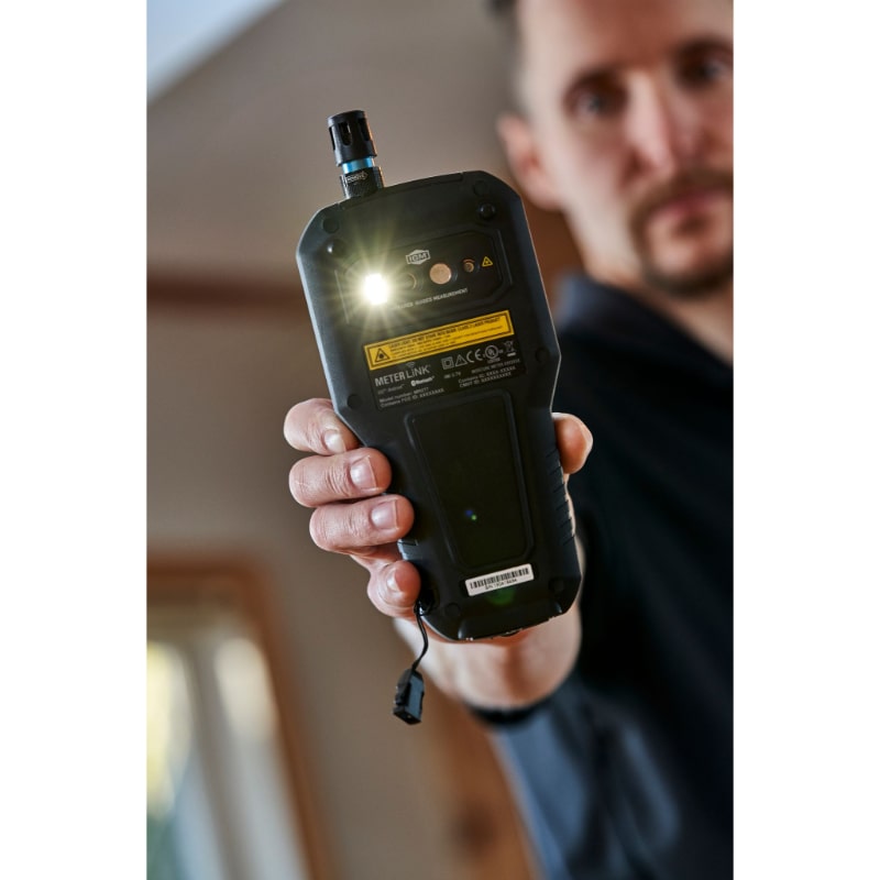 flir mr277 light on back of unit